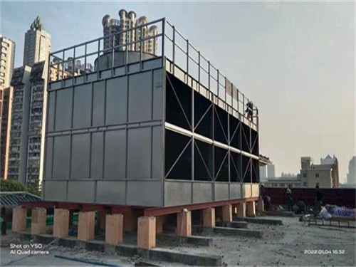 在冬季使用什么方法可以对闭式冷却塔进行防冻？,什么方的冬季是漫长的